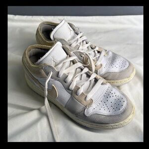 Nike Air Jordan 1 Low SE